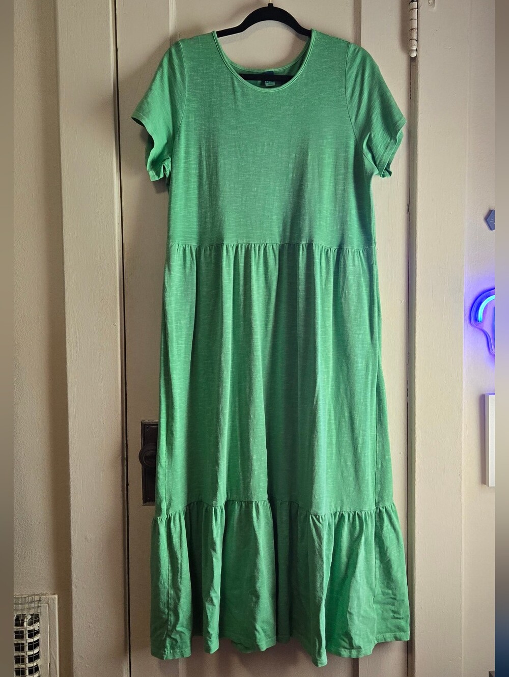 Old Navy Light Green Short-Sleeve Tiered Dress
